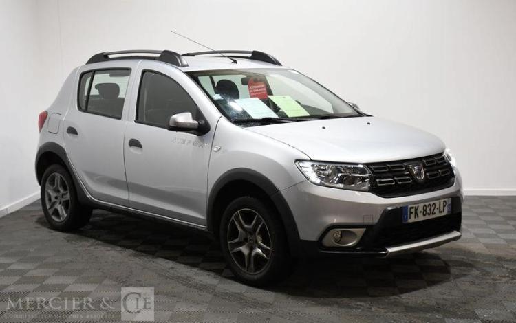 DACIA SANDERO STEPWAY BLUE DCI 95 GRIS FK-832-LP