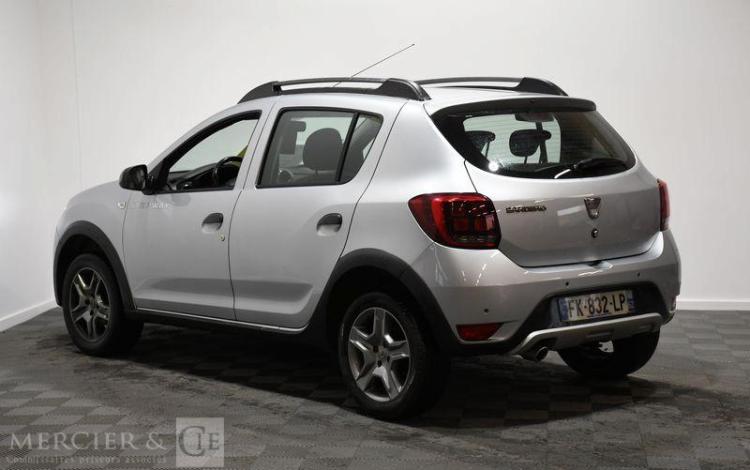 DACIA SANDERO STEPWAY BLUE DCI 95 GRIS FK-832-LP