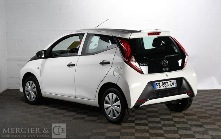 TOYOTA AYGO 1,0 VVT-i X 5P BLANC FK-883-ZW