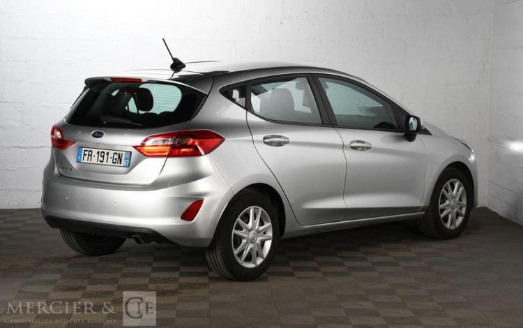 FORD FIESTA 1,5 TDCI 85CH S&S BVM6 CONNECT BUSINESS NAV 5P GRIS FR-191-GN