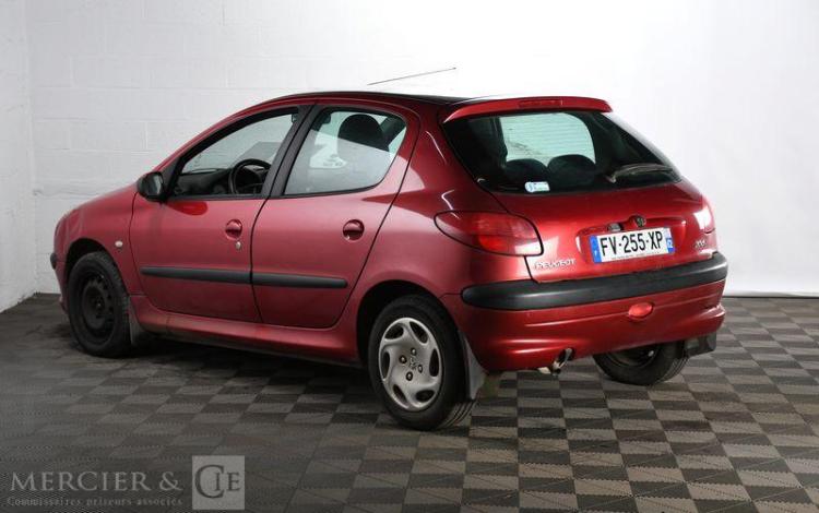 PEUGEOT 206 XR PRESENCE ROUGE FV-255-XP