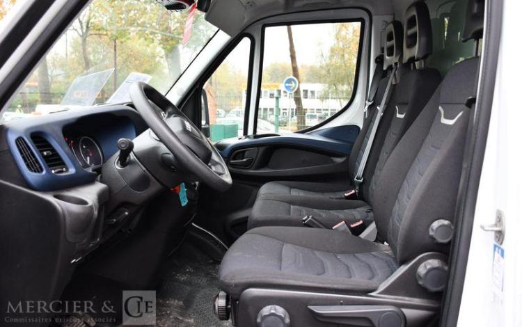 IVECO DAILY CCB 2,3 HPI 156 BASE BLANC FX-786-FE