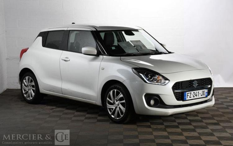 SUZUKI SWIFT 83 PRIV BLANC FZ-241-JX