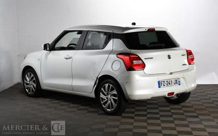 SUZUKI SWIFT 83 PRIV BLANC FZ-241-JX