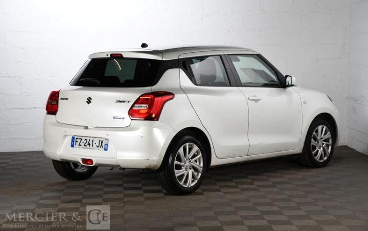 SUZUKI SWIFT 83 PRIV BLANC FZ-241-JX