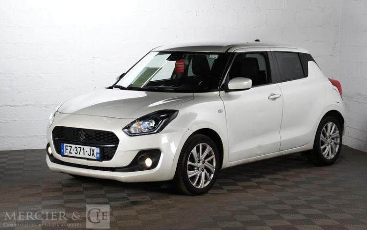 SUZUKI SWIFT 83 PRIV BLANC FZ-371-JX