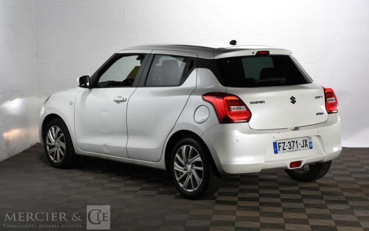 SUZUKI SWIFT 83 PRIV BLANC FZ-371-JX