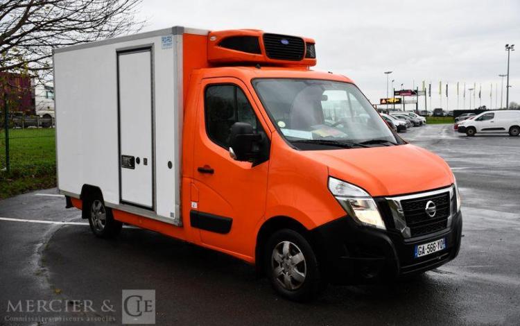 NISSAN NV400 MADE IN FRANCE BLANC GA-566-YQ