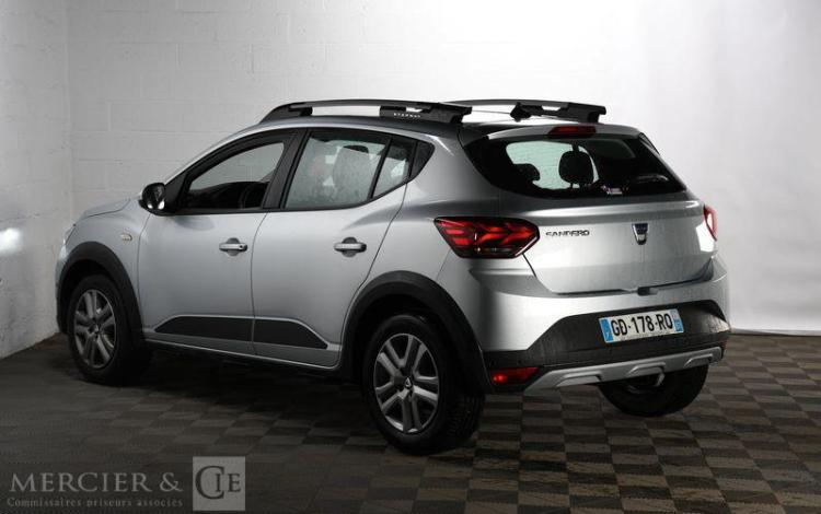 DACIA SANDERO STEPWAY CONFORT ECO-G 100 GRIS GD-178-RQ