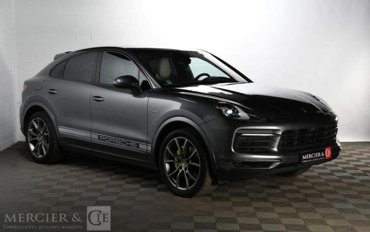 PORSCHE CAYENNE COUPE 3,0 V6 e-HYBRID GRIS GD-656-WH