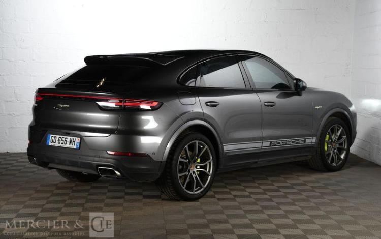 PORSCHE CAYENNE COUPE 3,0 V6 e-HYBRID GRIS GD-656-WH