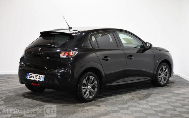 PEUGEOT e-208 STYLE NOIR GG-476-AY