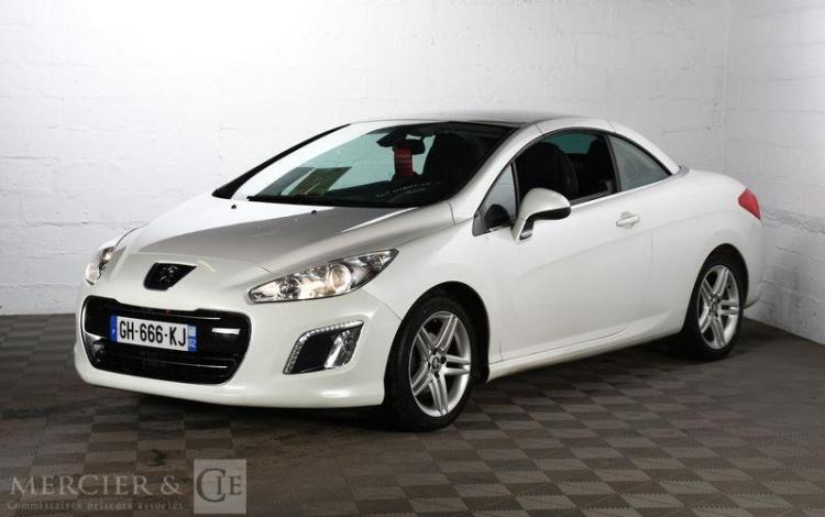 PEUGEOT 308 CC 1,6 HDI110 SPORT PACK BLANC GH-666-KJ