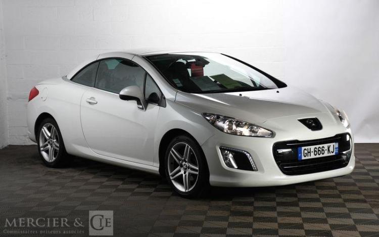 PEUGEOT 308 CC 1,6 HDI110 SPORT PACK BLANC GH-666-KJ