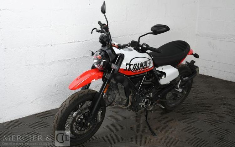 DUCATI SCR 800 SCRAMBLER URBAN MOTARD BLANC GK-901-FN