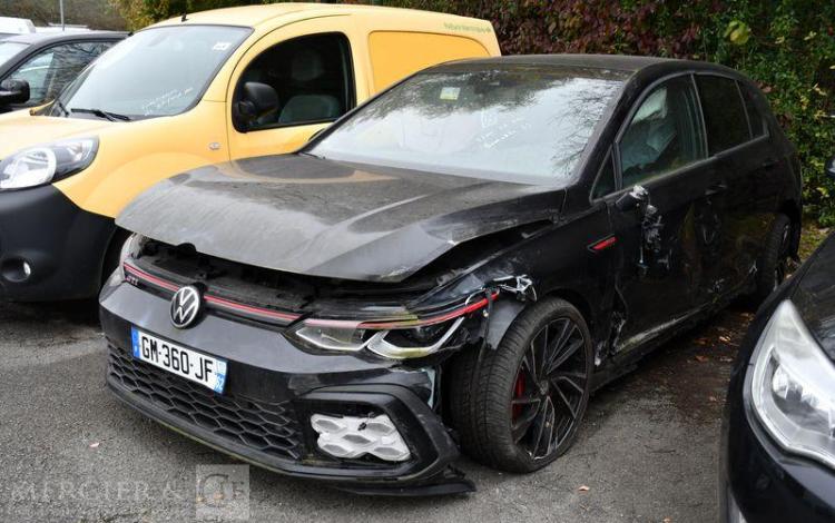 VOLKSWAGEN GOLF 8 GTI mention ve vente à pro uniquement NOIR GM-360-JF