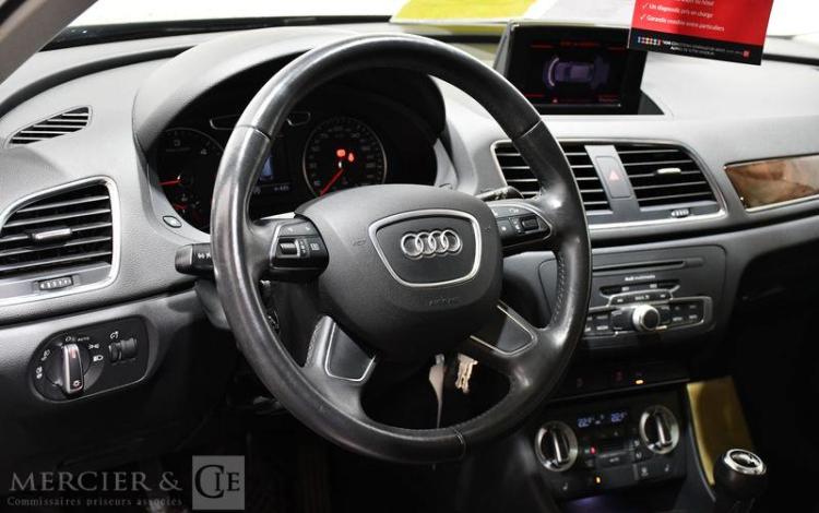 AUDI Q3 2,0 TDI 136CH NOIR 1DTG903