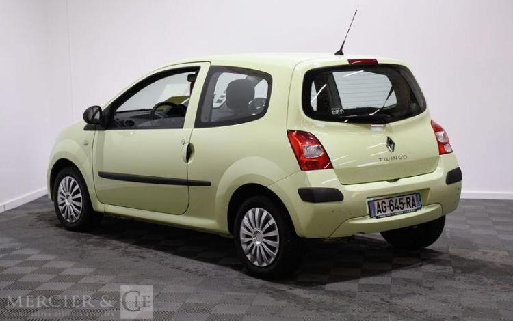 RENAULT TWINGO 1,2 16V JAUNE AG-645-RA