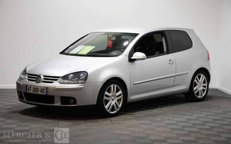 VOLKSWAGEN GOLF TDI 140 SPORT GRIS AT-282-KE