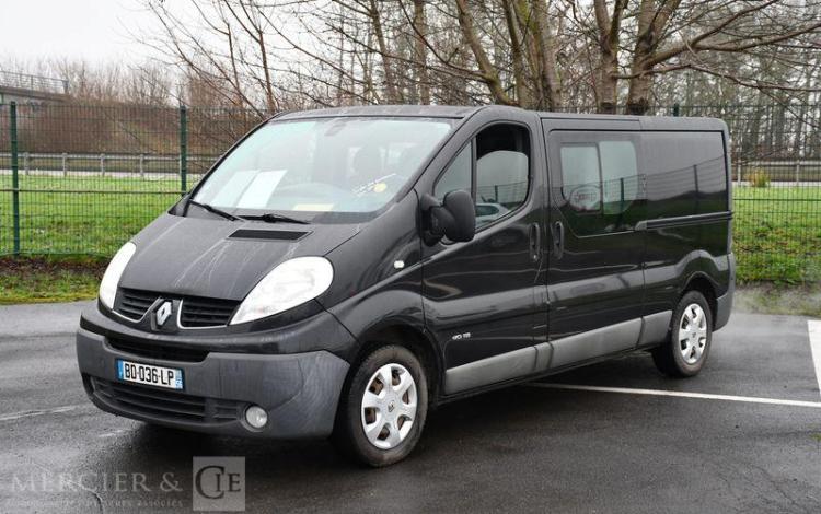 RENAULT TRAFIC L2H1 2,0 DCI 115 1T2 CONFORT GRIS BD-036-LP