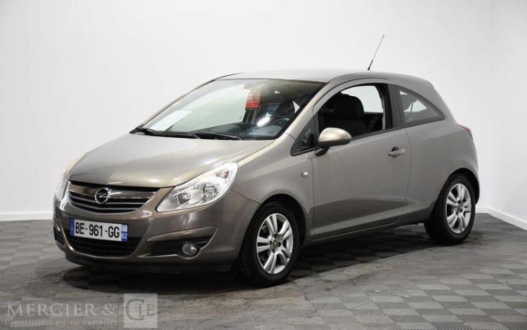 OPEL CORSA 1,3 CDTI 95 COSMO GRIS BE-961-GG