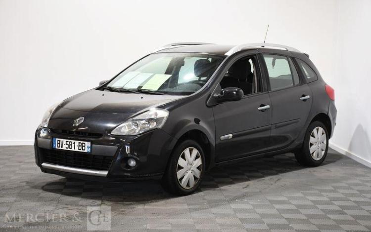 RENAULT CLIO III ESTATE 1,5 DCI 70 TOMTOM NOIR BV-581-BB