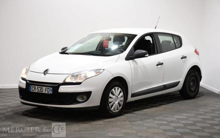 RENAULT MEGANE BERLINE AUTHENTIQUE DCI 90 ECO2 BLANC CR-530-FD