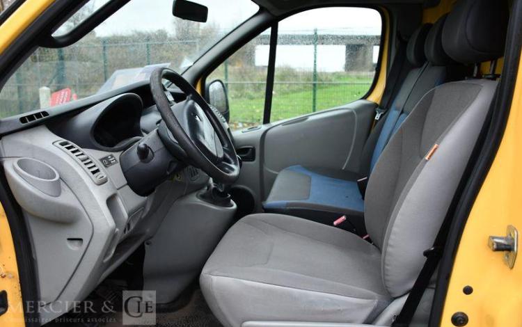 RENAULT TRAFIC L1H1 DCI 90 OPTI CONSO CONFORT
 JAUNE DH-046-SK