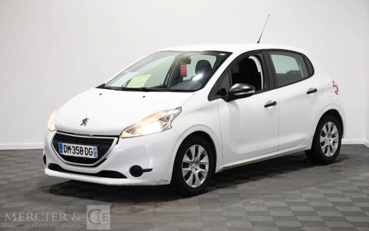 PEUGEOT 208 STE 1,6 HDI 92 BLANC DM-358-DG