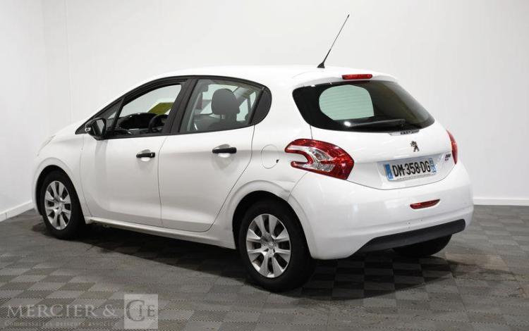 PEUGEOT 208 STE 1,6 HDI 92 BLANC DM-358-DG