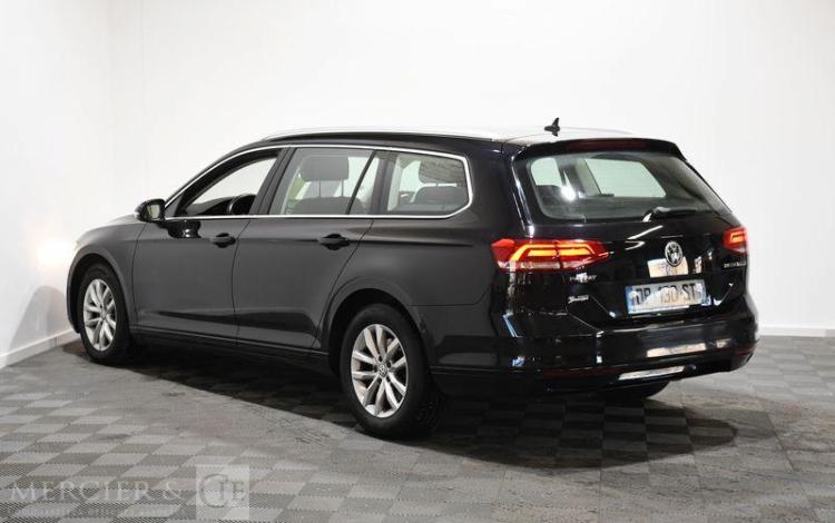 VOLKSWAGEN PASSAT SW NOIR DP-130-ST