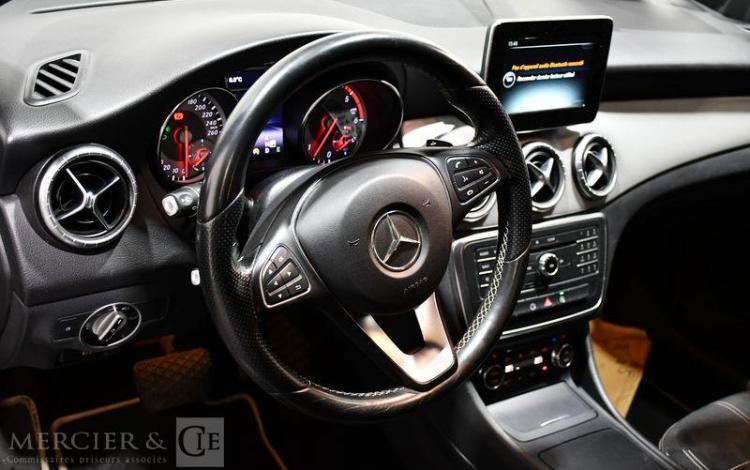 MERCEDES CLASSE CLA COUPE 2,2 200 CDI 135 SENSATION 7G-DCT BVA NOIR DP-804-DH