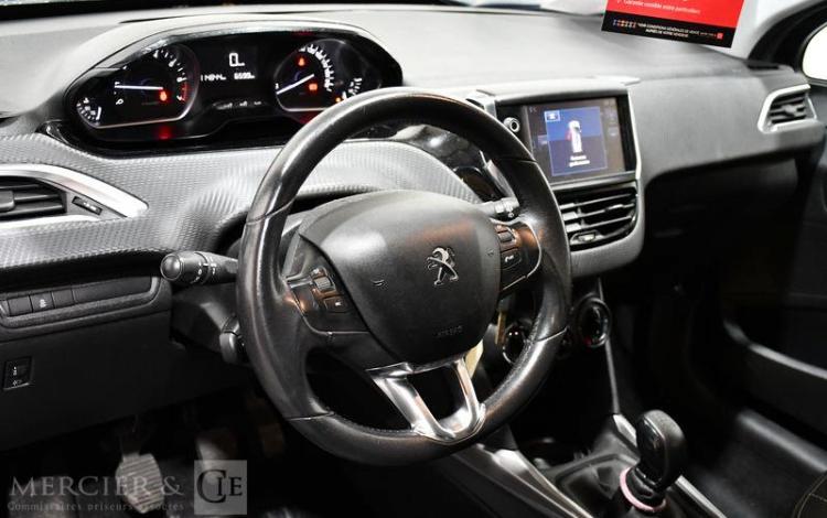 PEUGEOT 2008 1,2 VTI ACTIVE GRIS EH-203-MJ