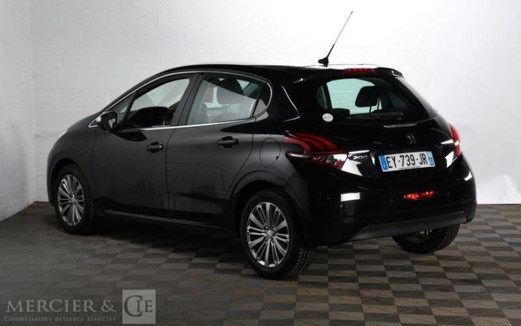 PEUGEOT 208 1,2 PURETECH 110 ALLURE S&S NOIR EY-739-JR