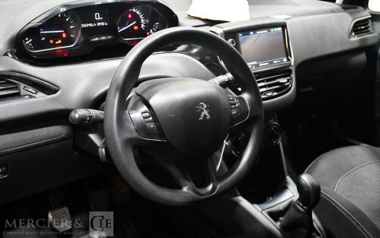 PEUGEOT 208 1,2 PURE TECH 68CH GRIS FA-119-KA