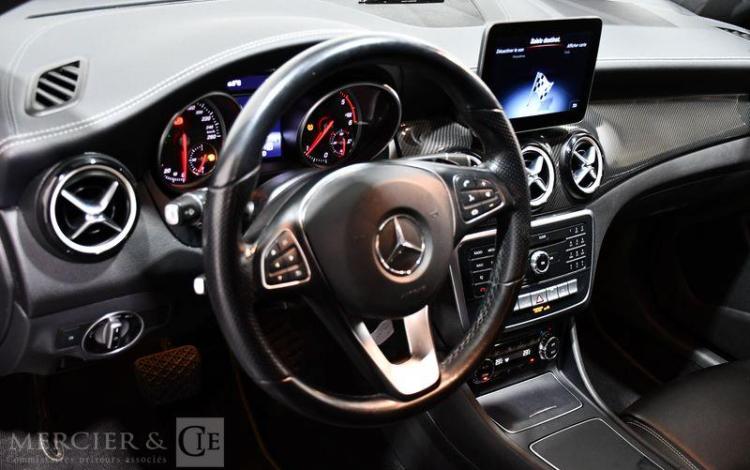 MERCEDES CLASSE CLA SHOOTING BRAKE 200D STARL NOIR FC-286-QC