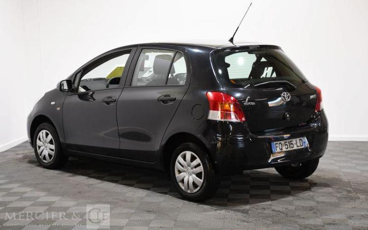 TOYOTA YARIS 1,0 VVTI 70CH SOL NOIR FQ-515-LD