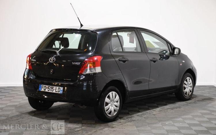 TOYOTA YARIS 1,0 VVTI 70CH SOL NOIR FQ-515-LD