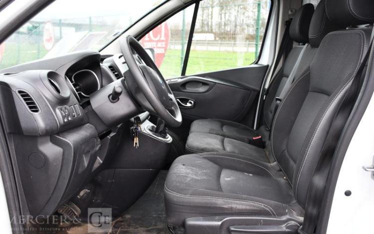 RENAULT TRAFIC L1H1 1200 ENERGY DCI 145 EDC BLANC GA-038-JR