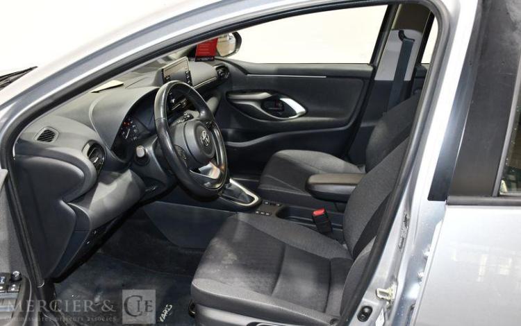 TOYOTA YARIS 4 STE 116H DYNAMIC BUSINESS AFF GRIS GB-205-VJ