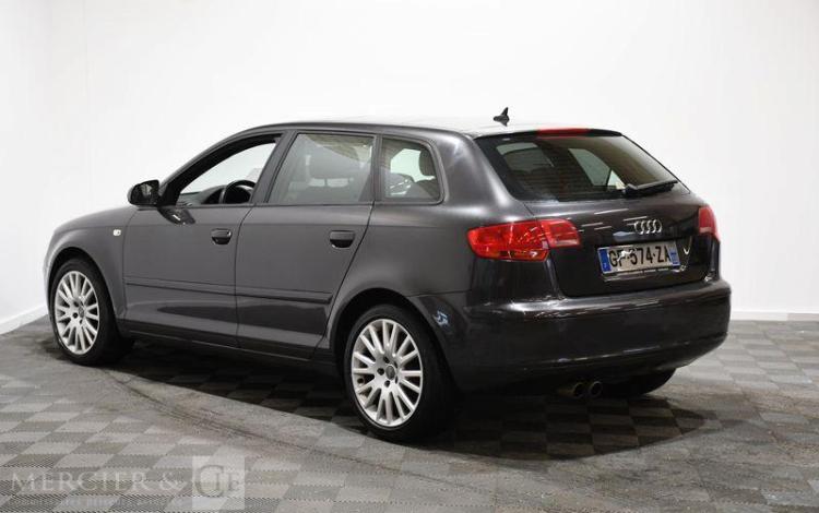 AUDI A3 GRIS GF-574-ZA