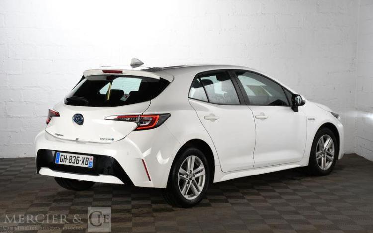 TOYOTA COROLLA NG 122H DYNAMIC BUSINESS RDS BLANC GH-836-XB