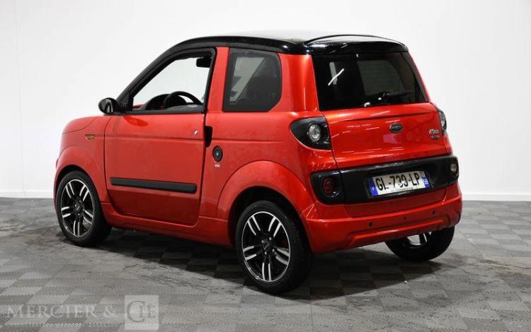 MICROCAR MGO MUST DCI ROUGE GL-739-LP