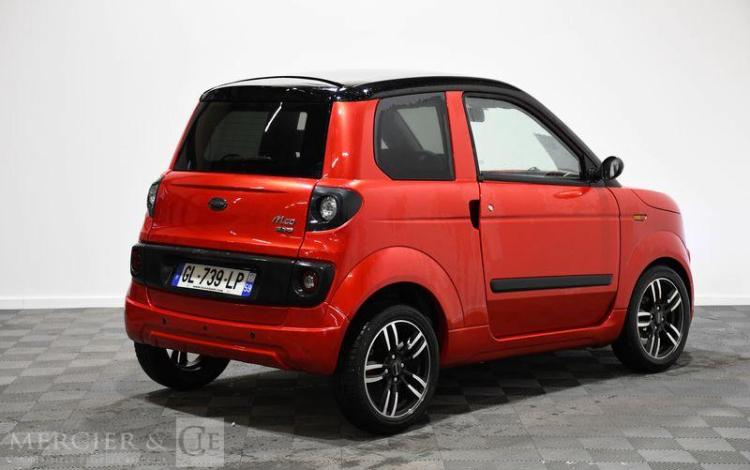 MICROCAR MGO MUST DCI ROUGE GL-739-LP