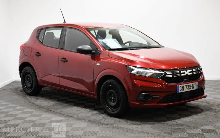 DACIA SANDERO ESSENTIAL SCe 65 BORDEAUX GN-739-NT