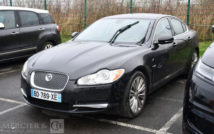 JAGUAR XF 3,0 D 240CH LUXURY PREMIUM BVA NOIR BD-789-XE