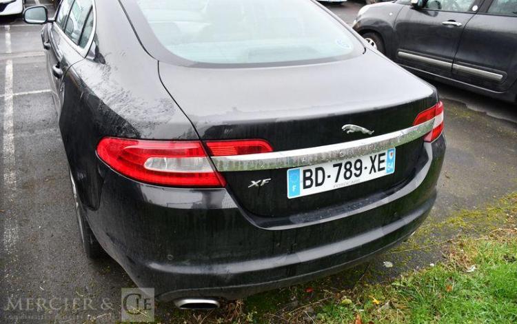 JAGUAR XF 3,0 D 240CH LUXURY PREMIUM BVA NOIR BD-789-XE