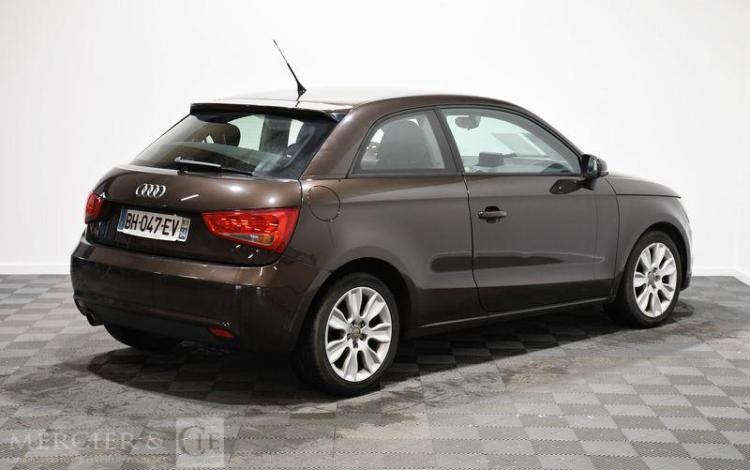 AUDI A1 1,6 TDI 105 AMBITION MARRON BH-047-EV