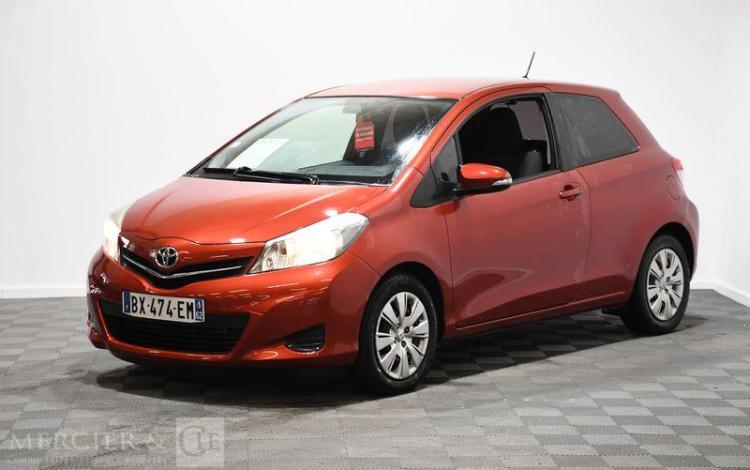 TOYOTA YARIS 1,4 D4D 90 DYNAMIC ROUGE BX-474-EM