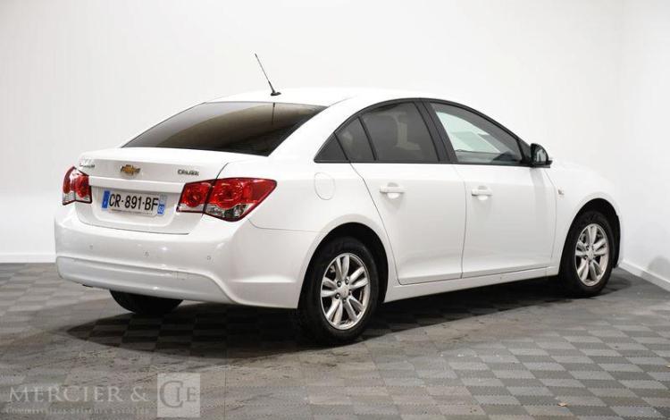 CHEVROLET CRUZE 1,7 VCDI 130 LS PLUS START/STOP BLANC CR-891-BF